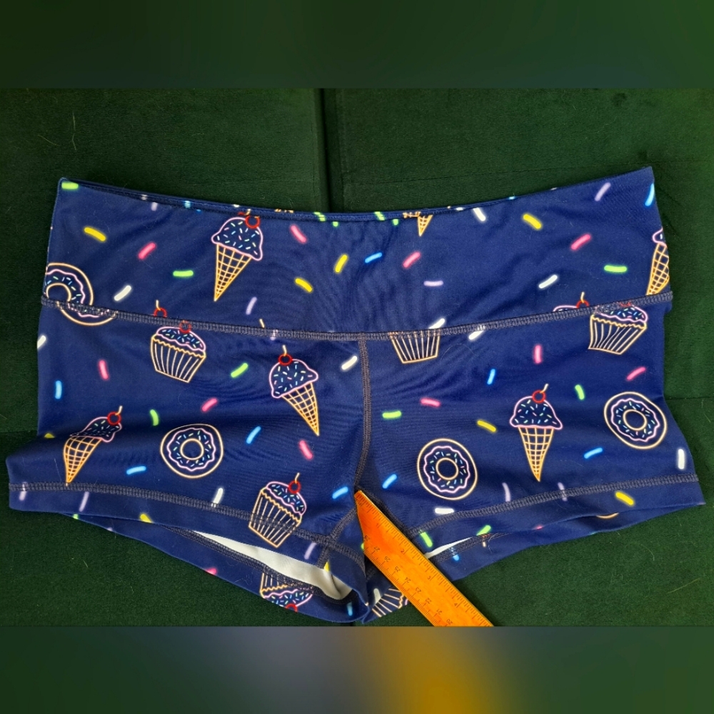 Feed me, fight me dessert biker shorts, size L